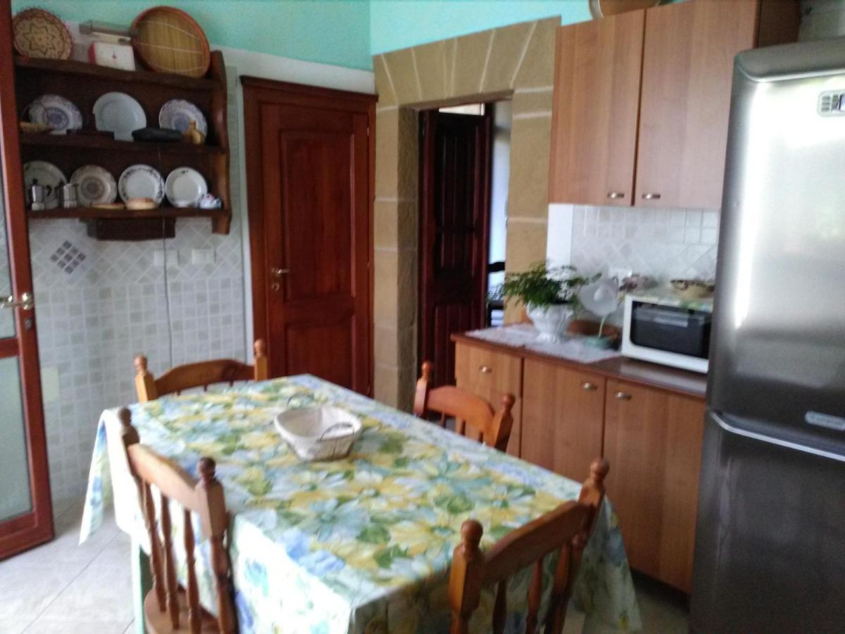 Anticacasaliori Bed & Breakfast Dolianova Bagian luar foto