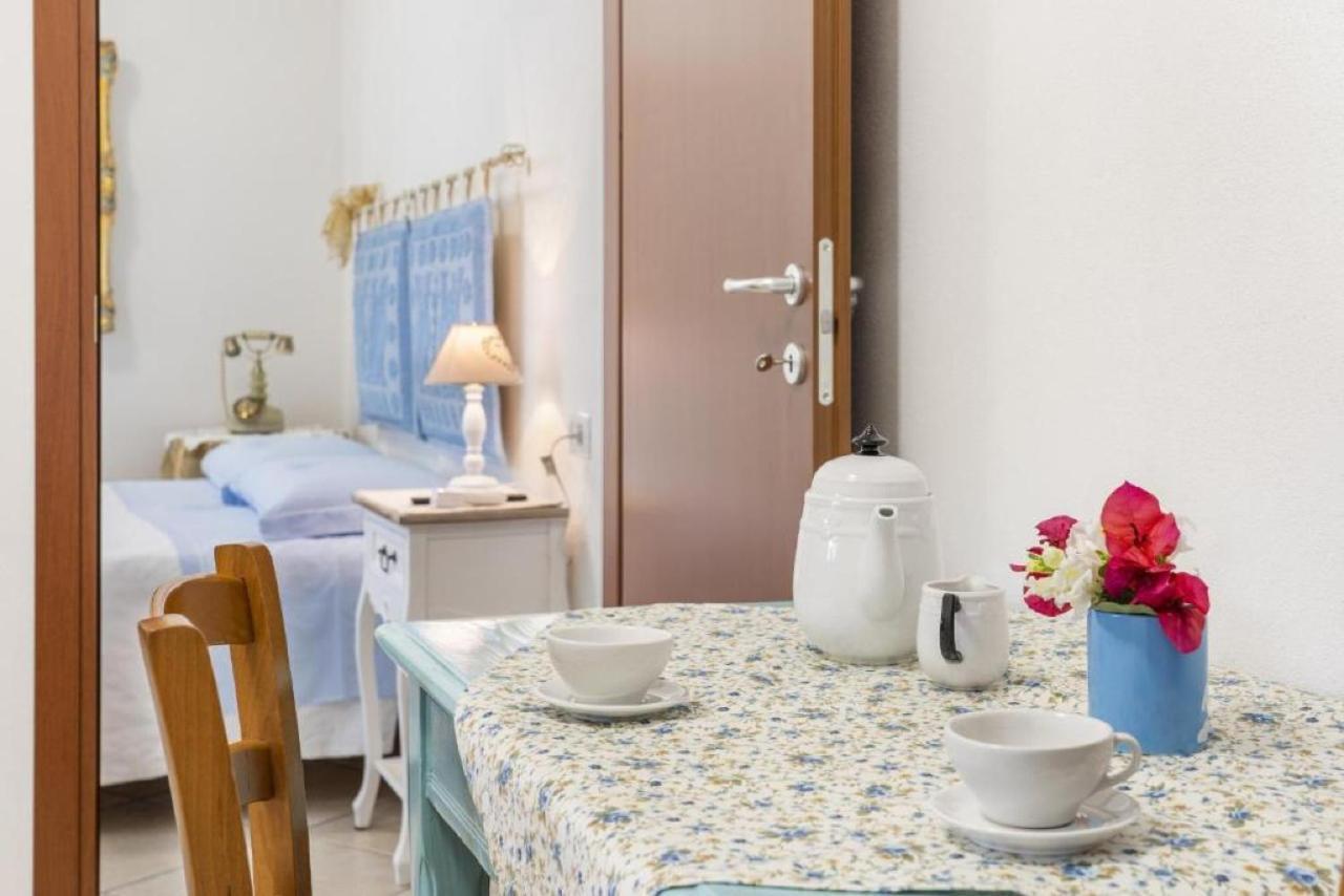 Anticacasaliori Bed & Breakfast Dolianova Bagian luar foto